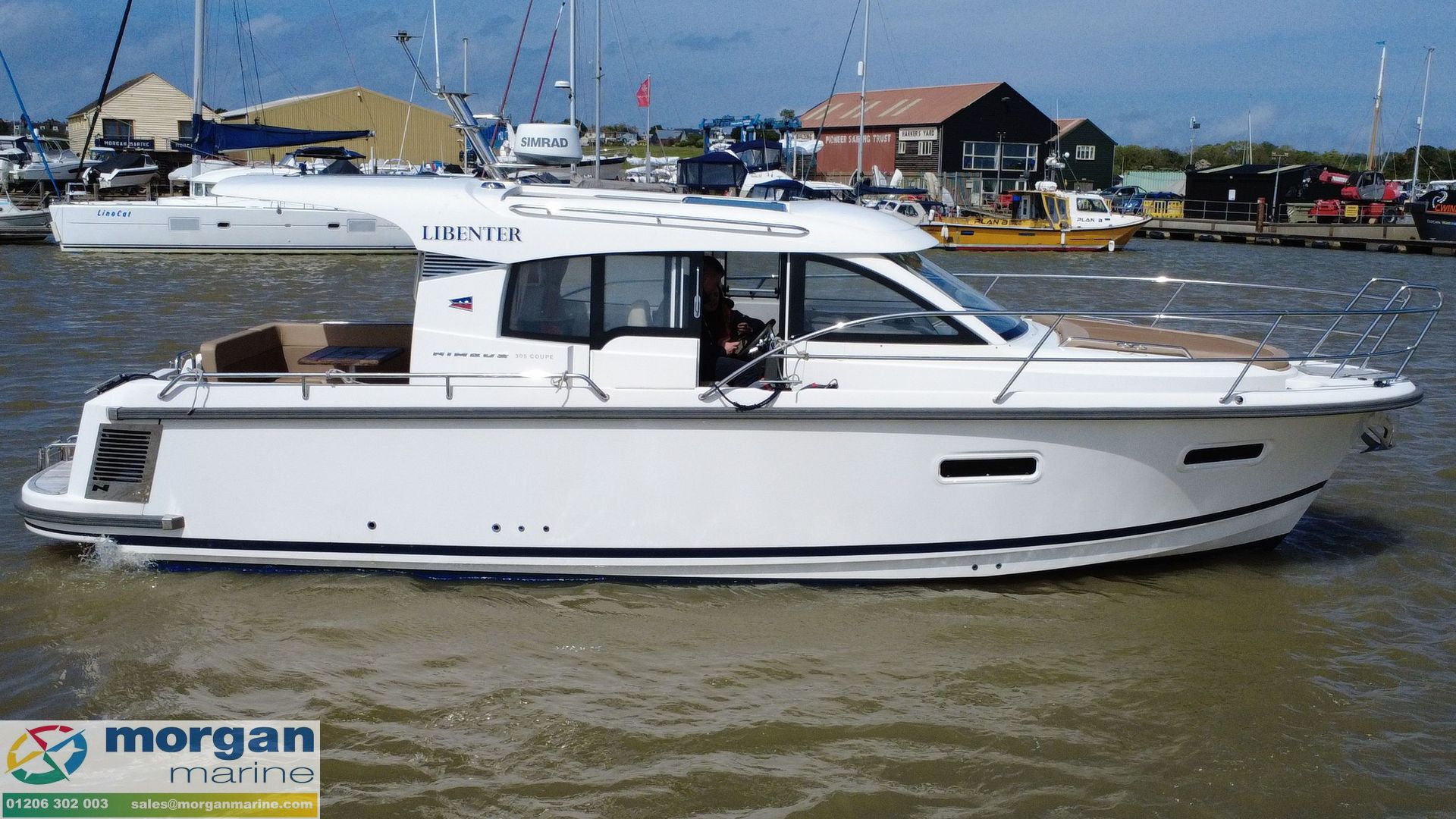 Nimbus 305 Coupe -