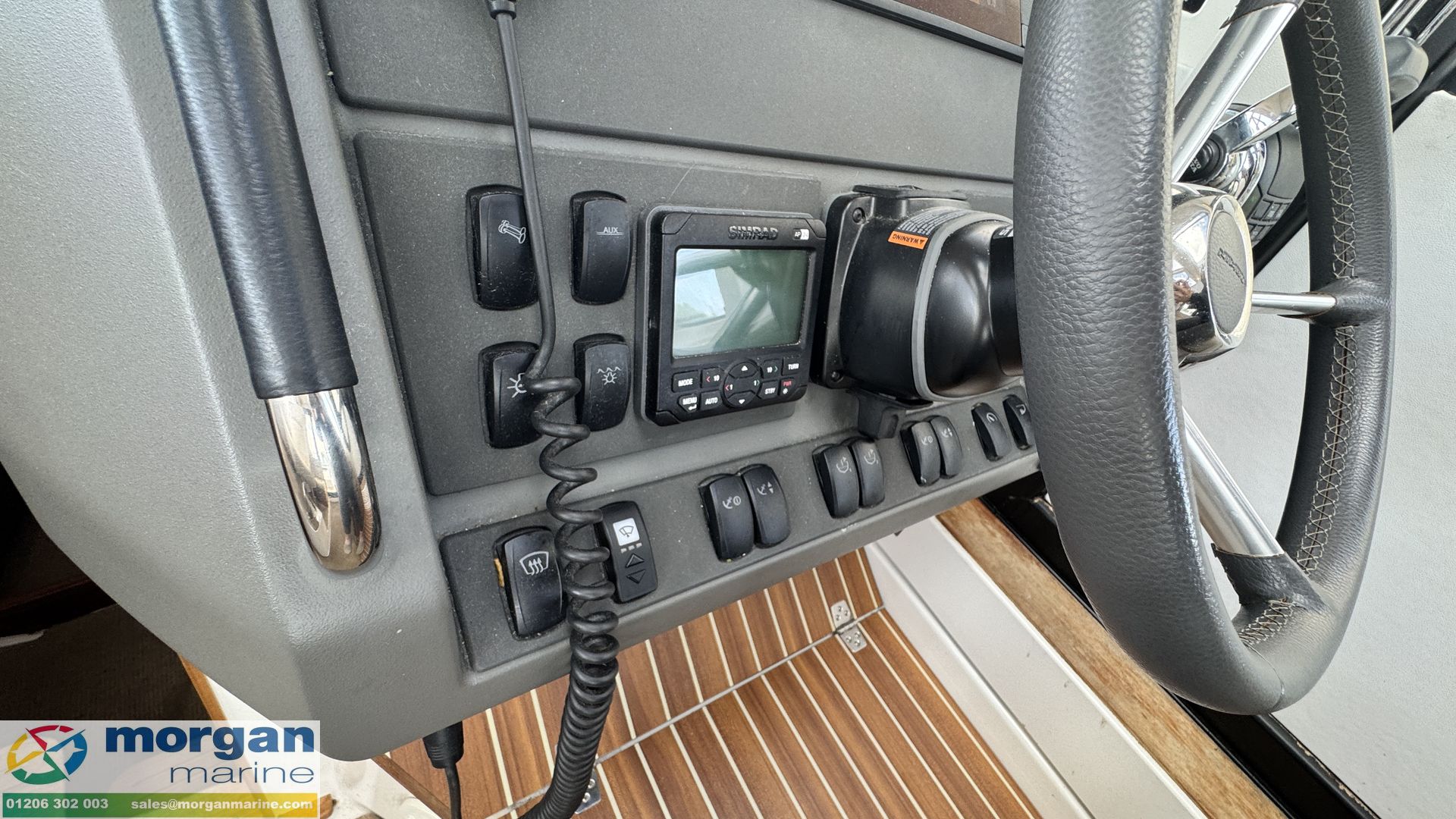 Nimbus 305 Coupe -