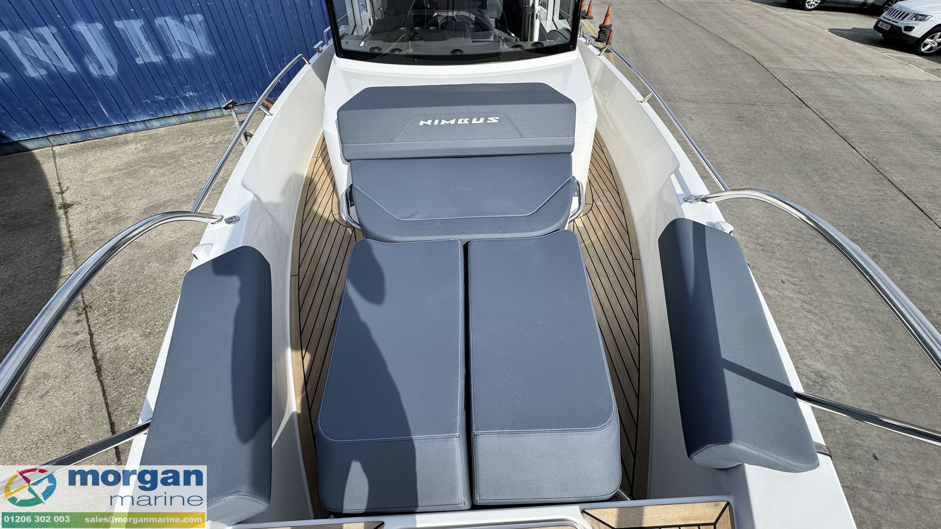 Nimbus C9 - bow and side decks