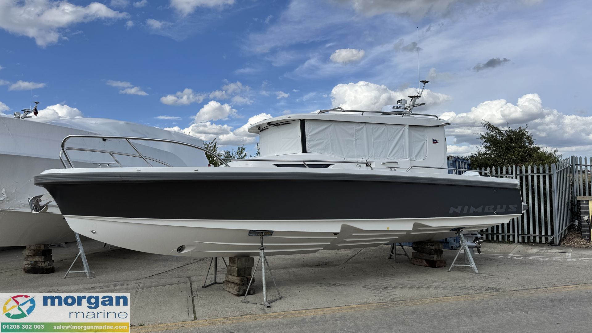 Nimbus C9 - side view