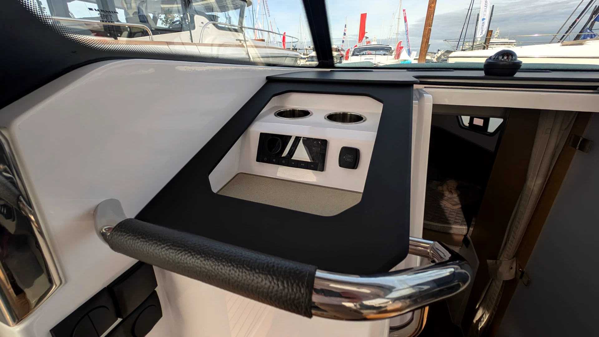 Nimbus ST35 (Sport Tender 35) - 29
