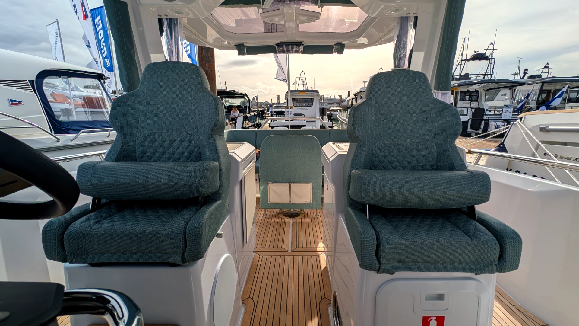 Nimbus ST35 (Sport Tender 35) - 32