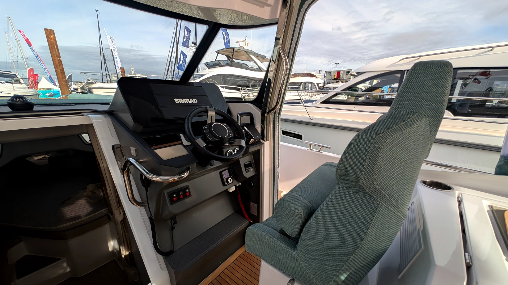 Nimbus ST35 (Sport Tender 35) - 33