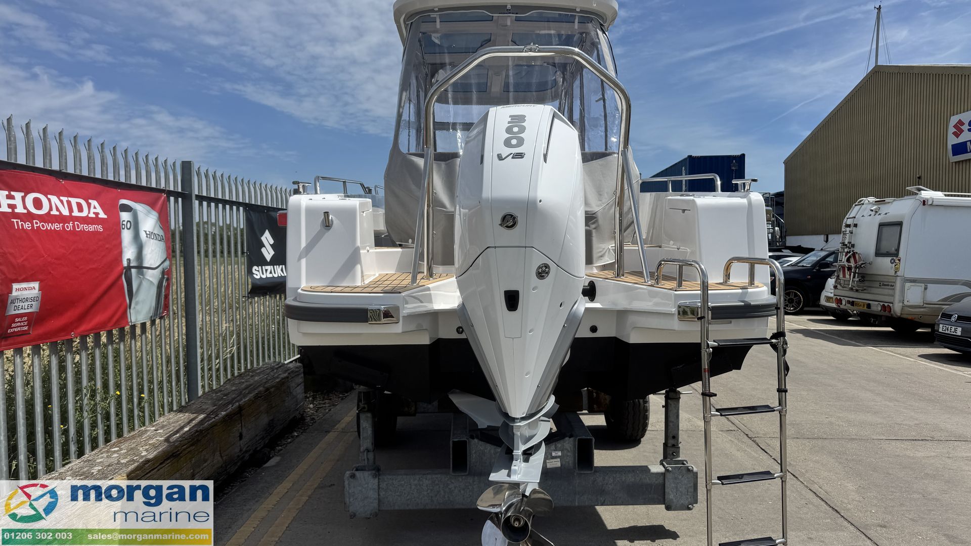 Nimbus Tender 8 -