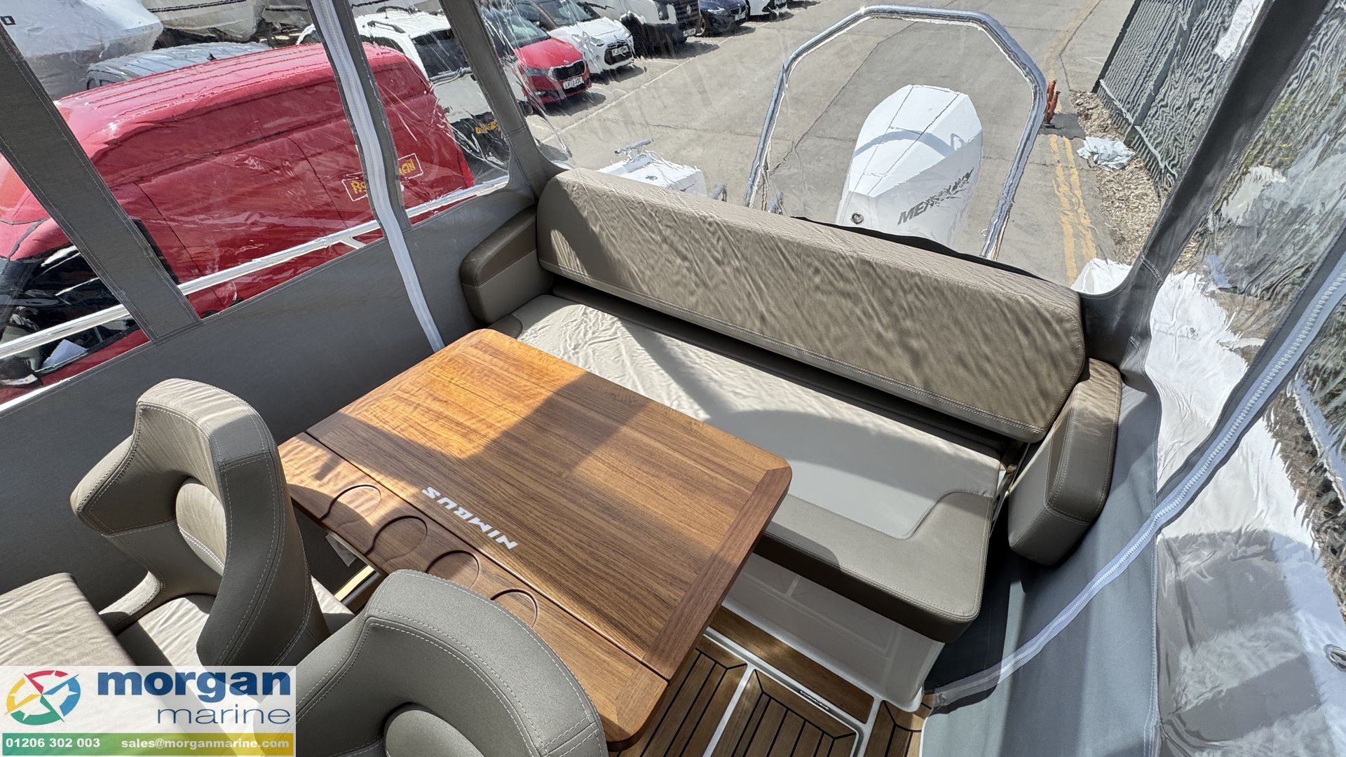 Nimbus Tender 8 -