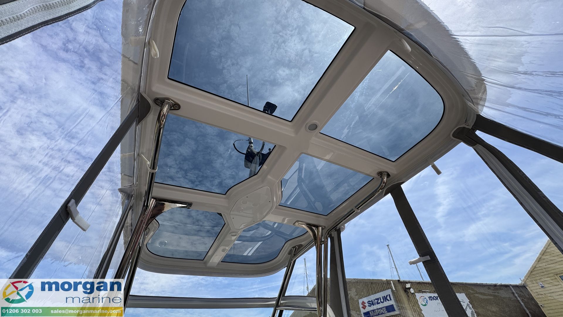 Nimbus Tender 8 -