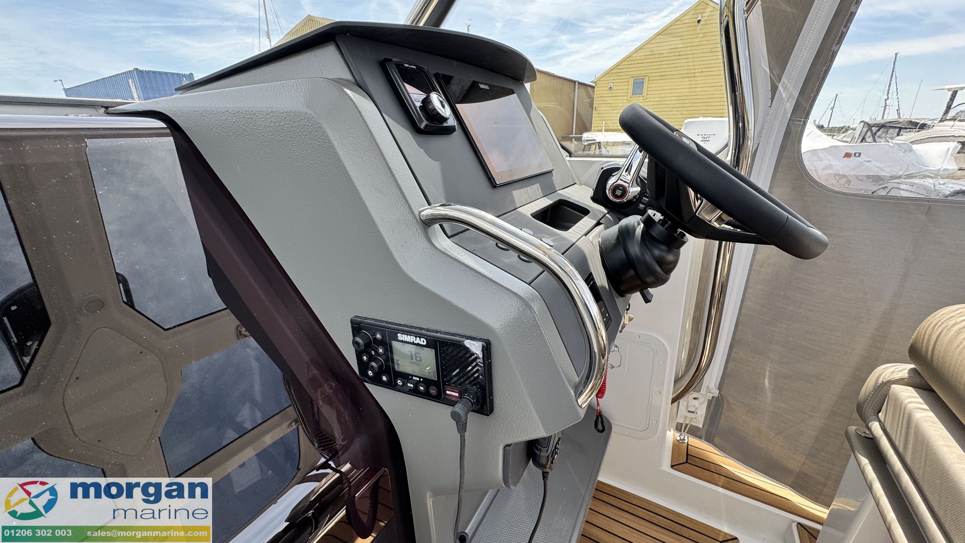 Nimbus Tender 8 -