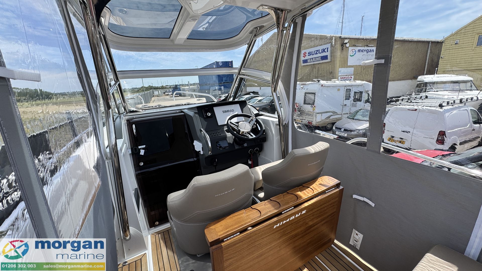 Nimbus Tender 8 -