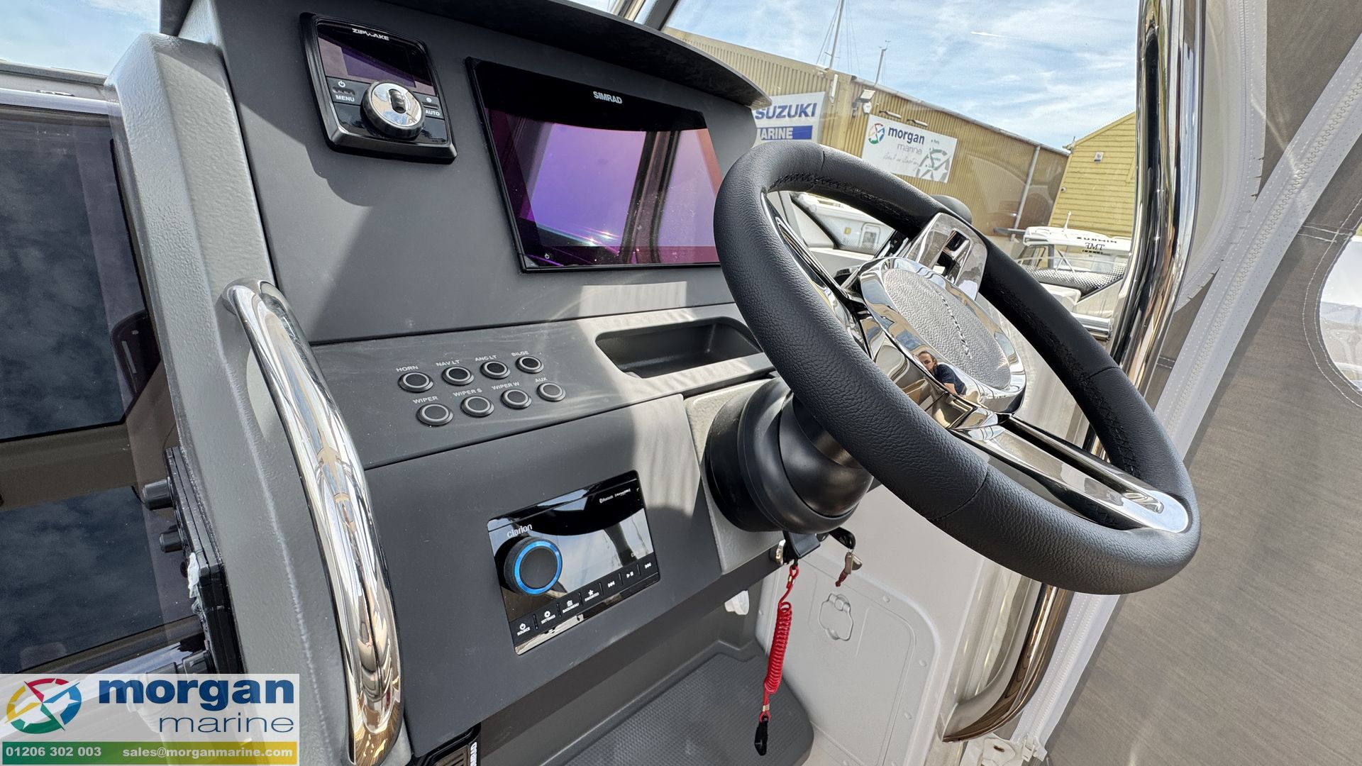 Nimbus Tender 8 -