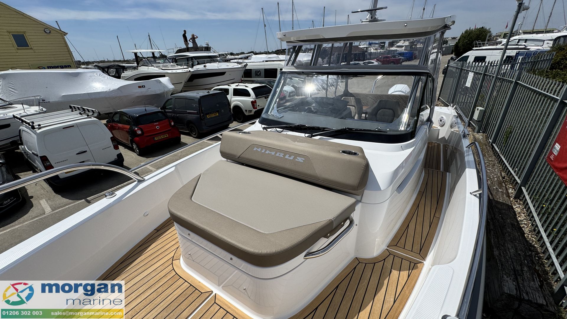 Nimbus Tender 8 -