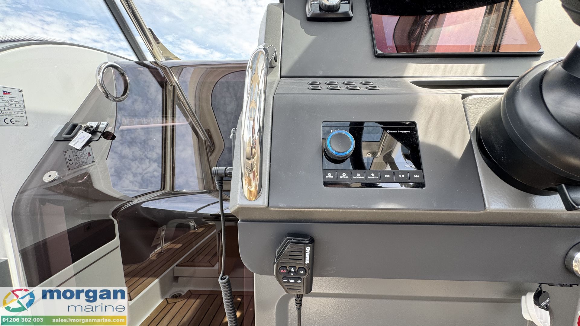 Nimbus Tender 8 -