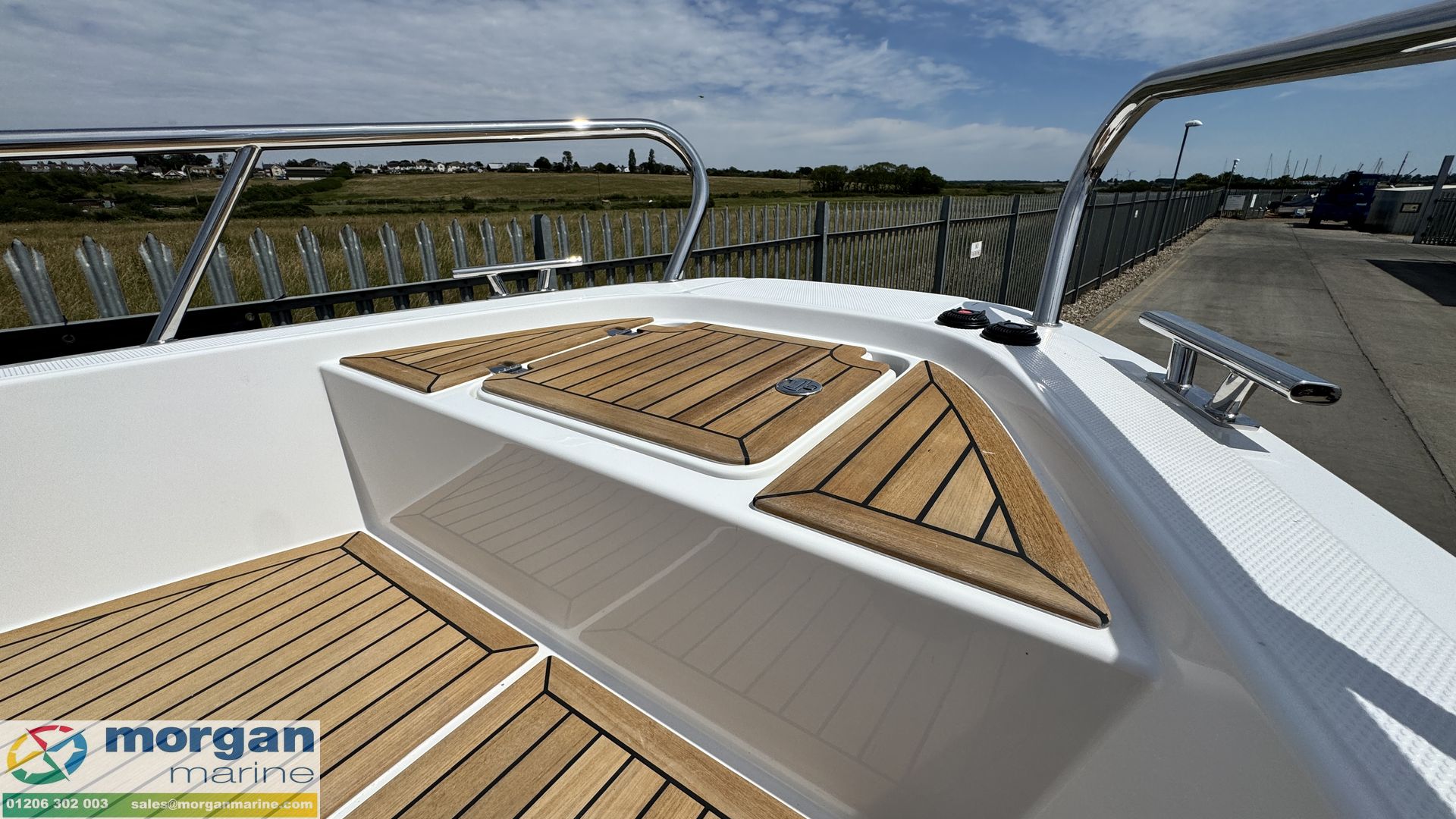 Nimbus Tender 8 -