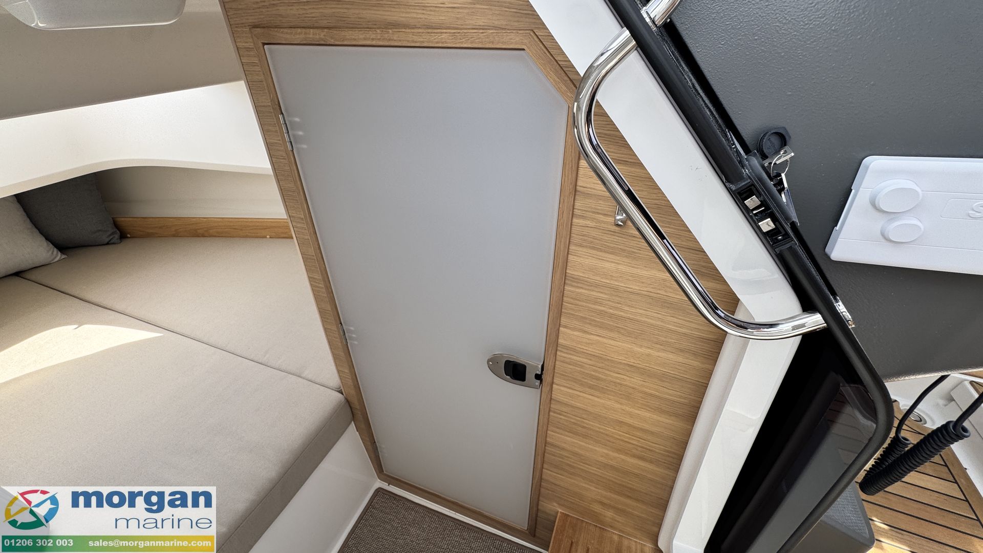 Nimbus Tender 8 -