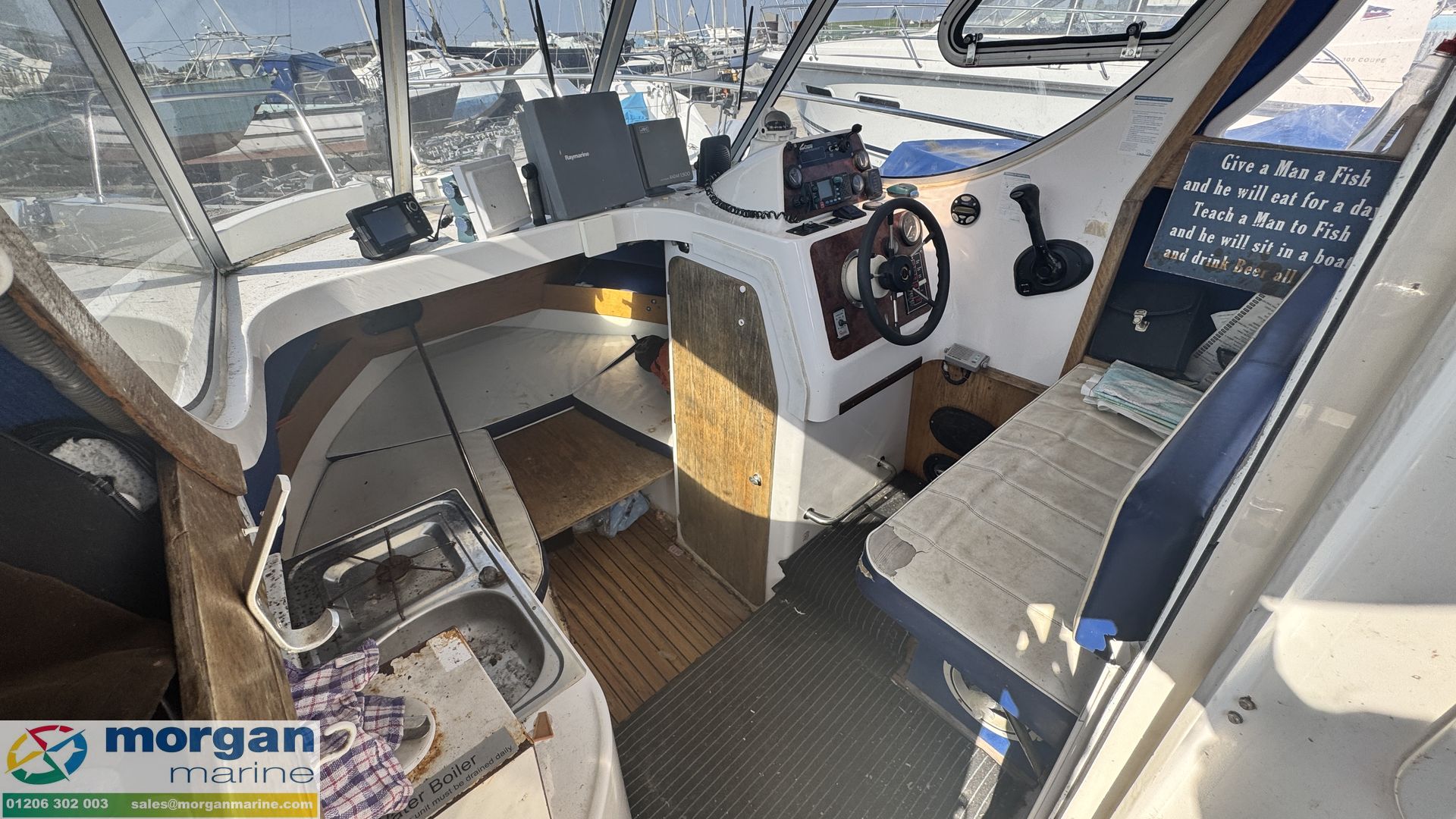 Arvor 25 -