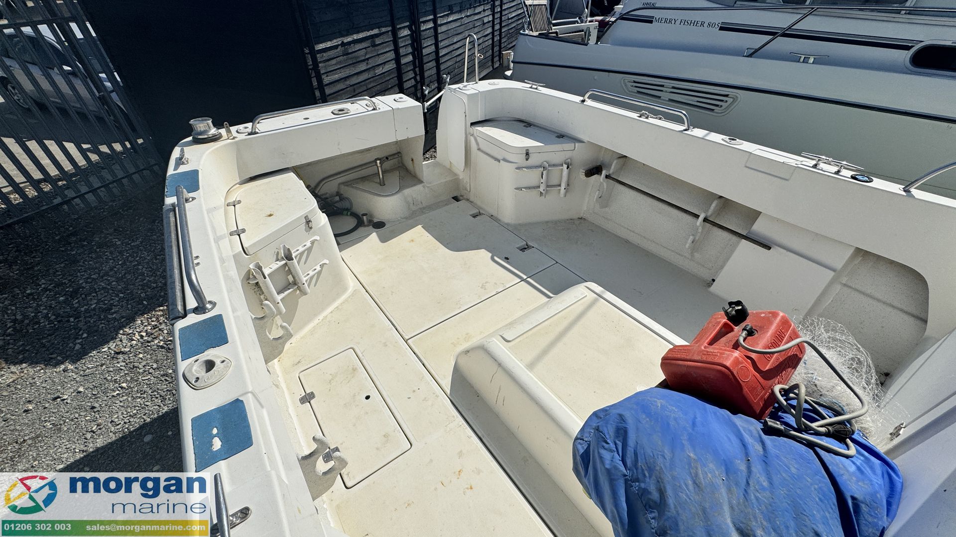 Arvor 25 -