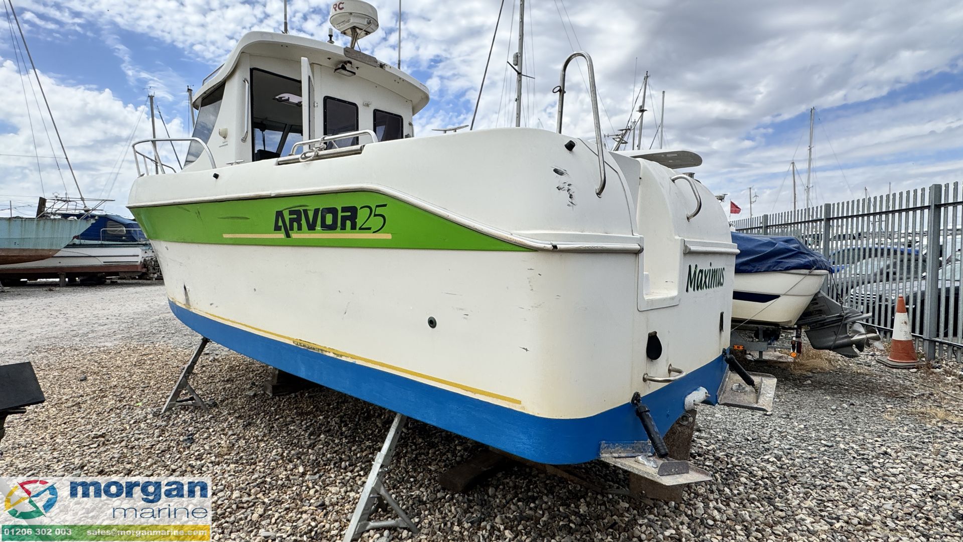 Arvor 25 -