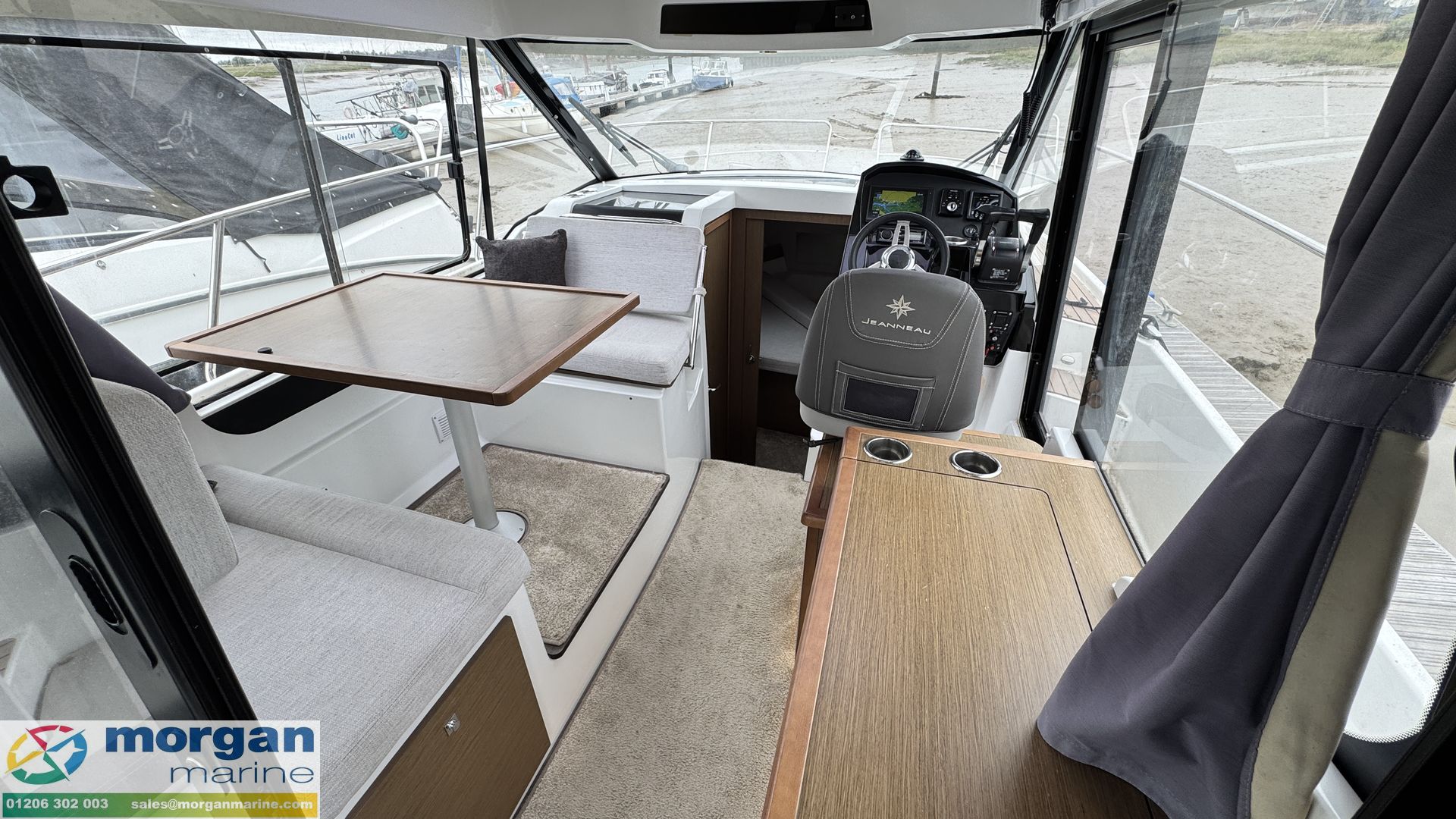 Jeanneau Merry Fisher 895 -