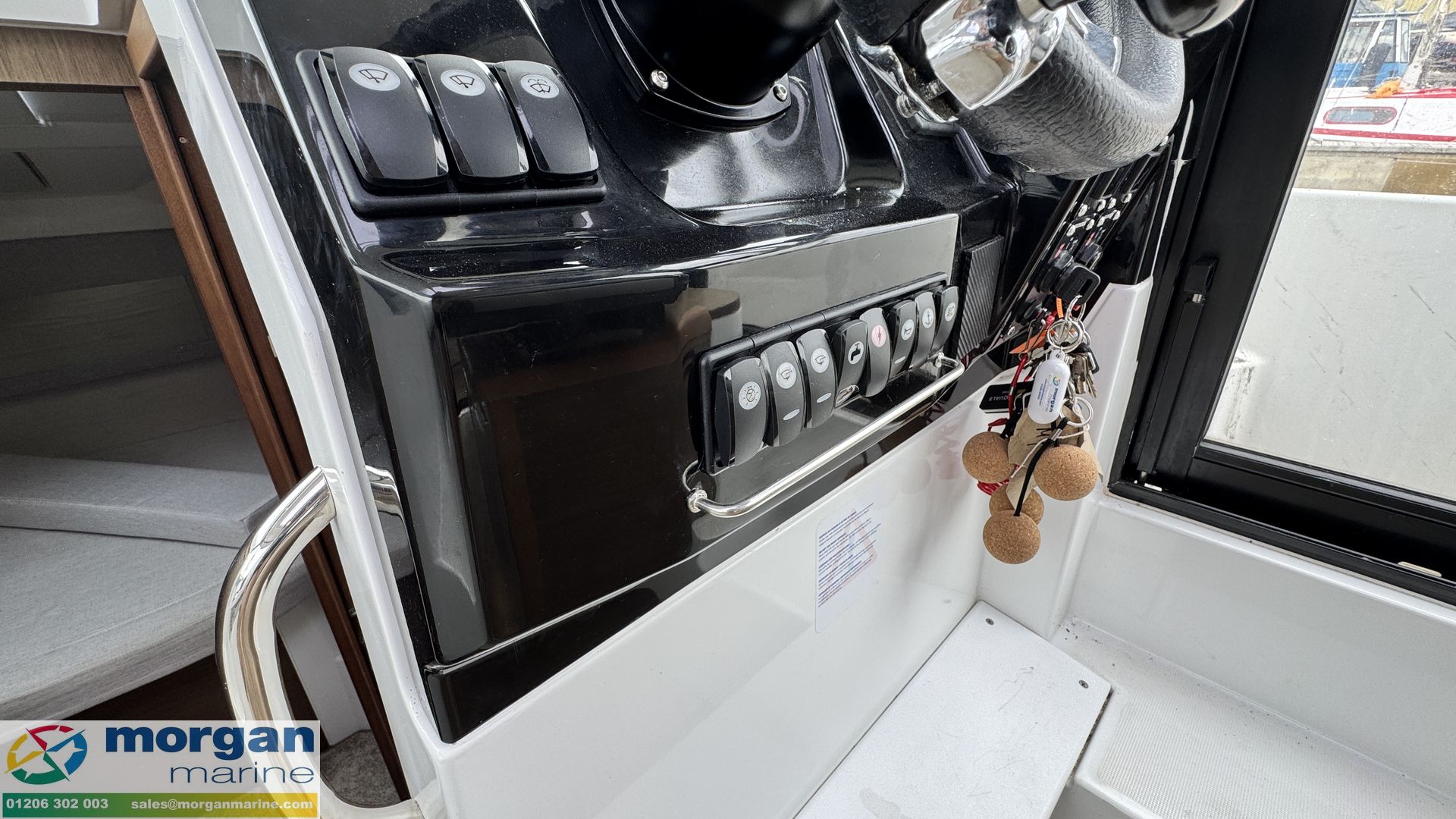 Jeanneau Merry Fisher 895 -