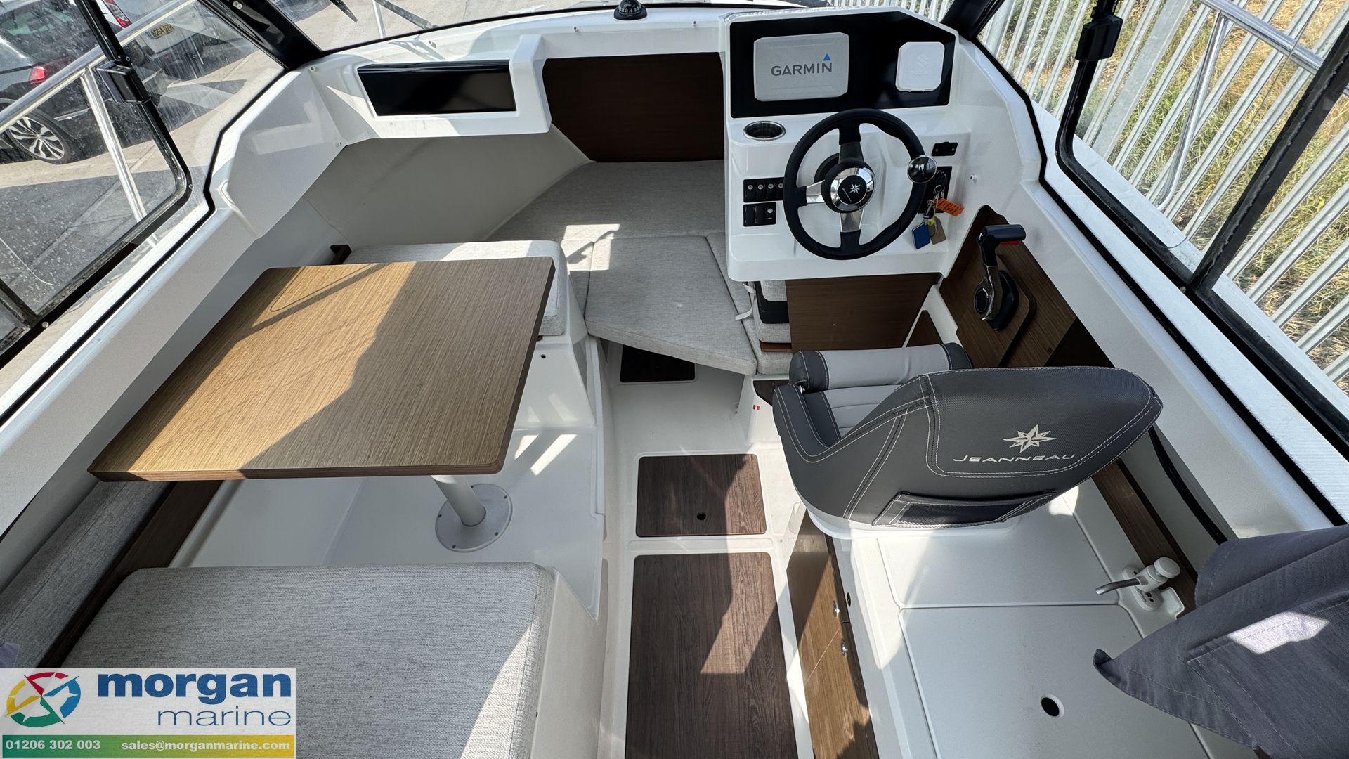 Merry Fisher 605 -