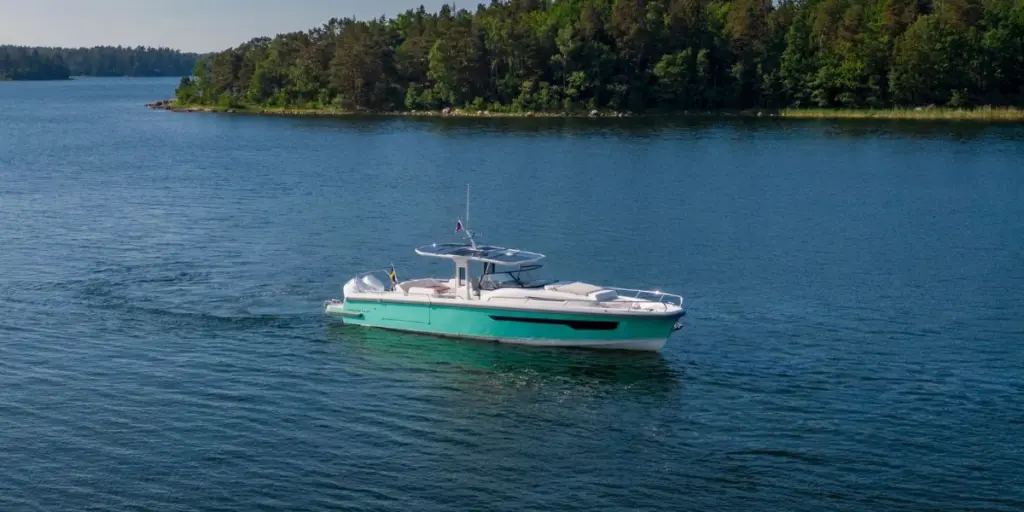 Boat Underway