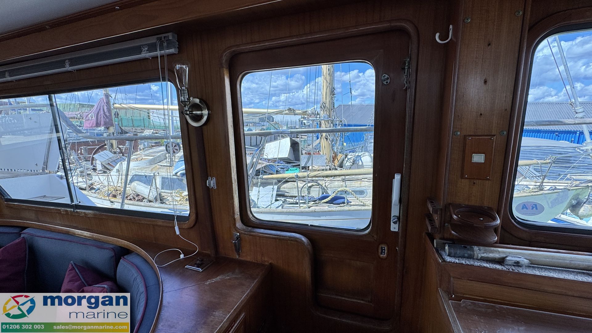 Trader 41 plus 2 -