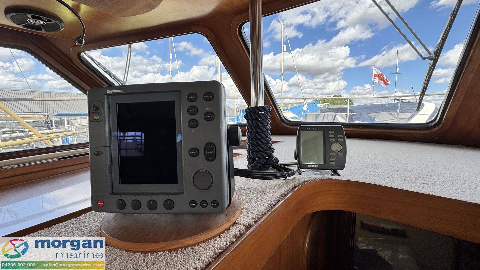 Trader 41 plus 2 -