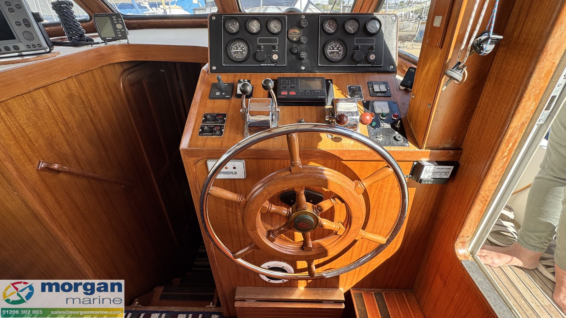 Trader 41 plus 2 -