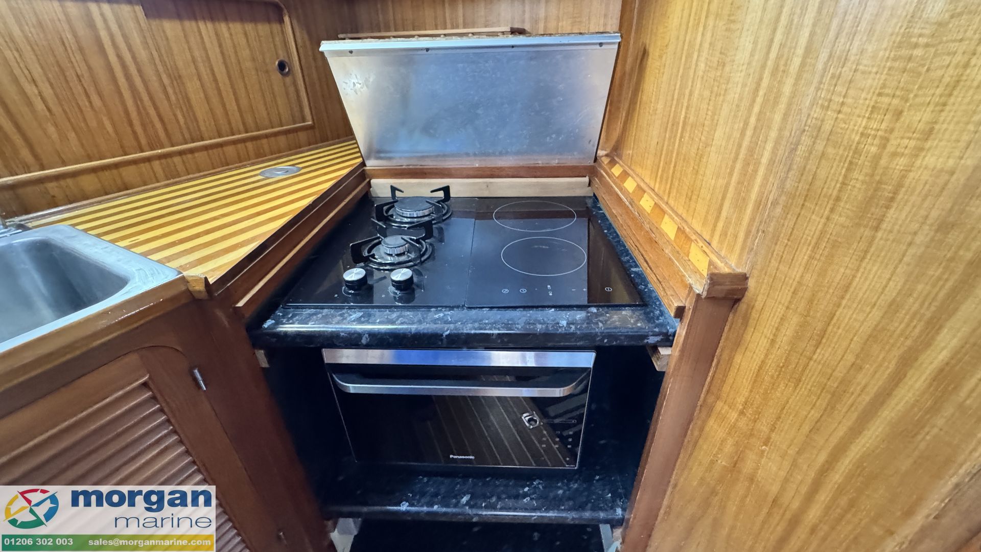 Trader 41 plus 2 -