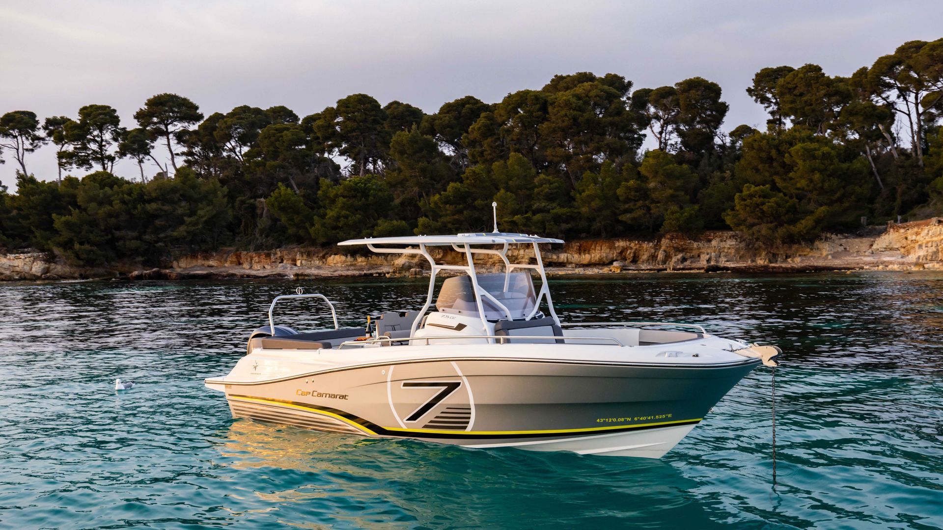 Jeanneau Cap Camarat 7.5 CC - 7