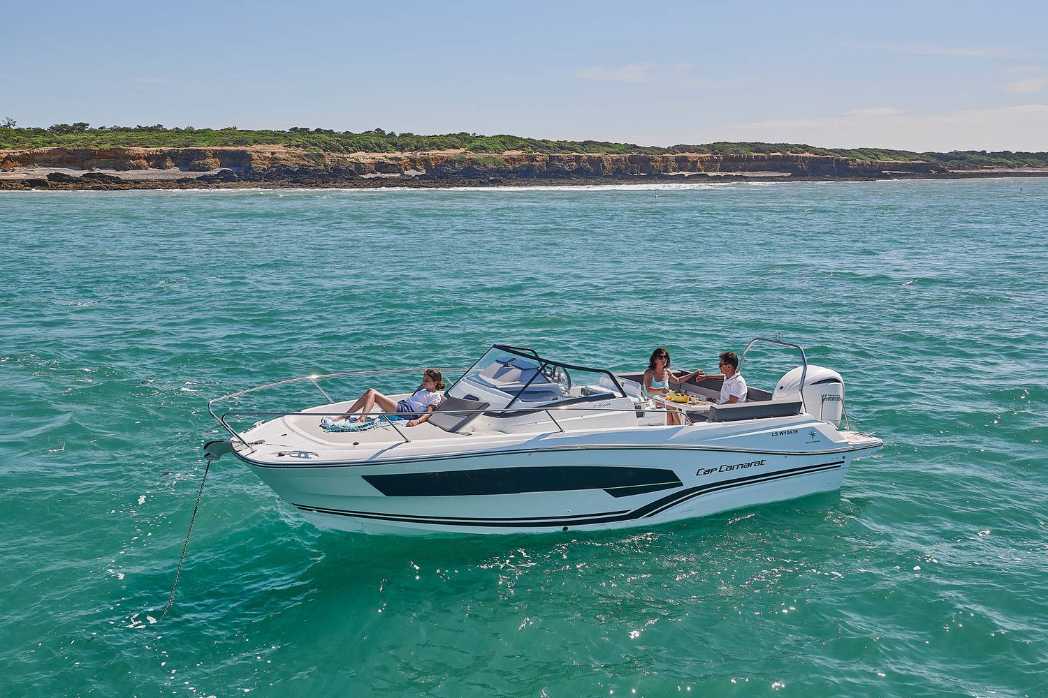 Jeanneau Cap Camarat 7.5 WA – ultimate specification - 12