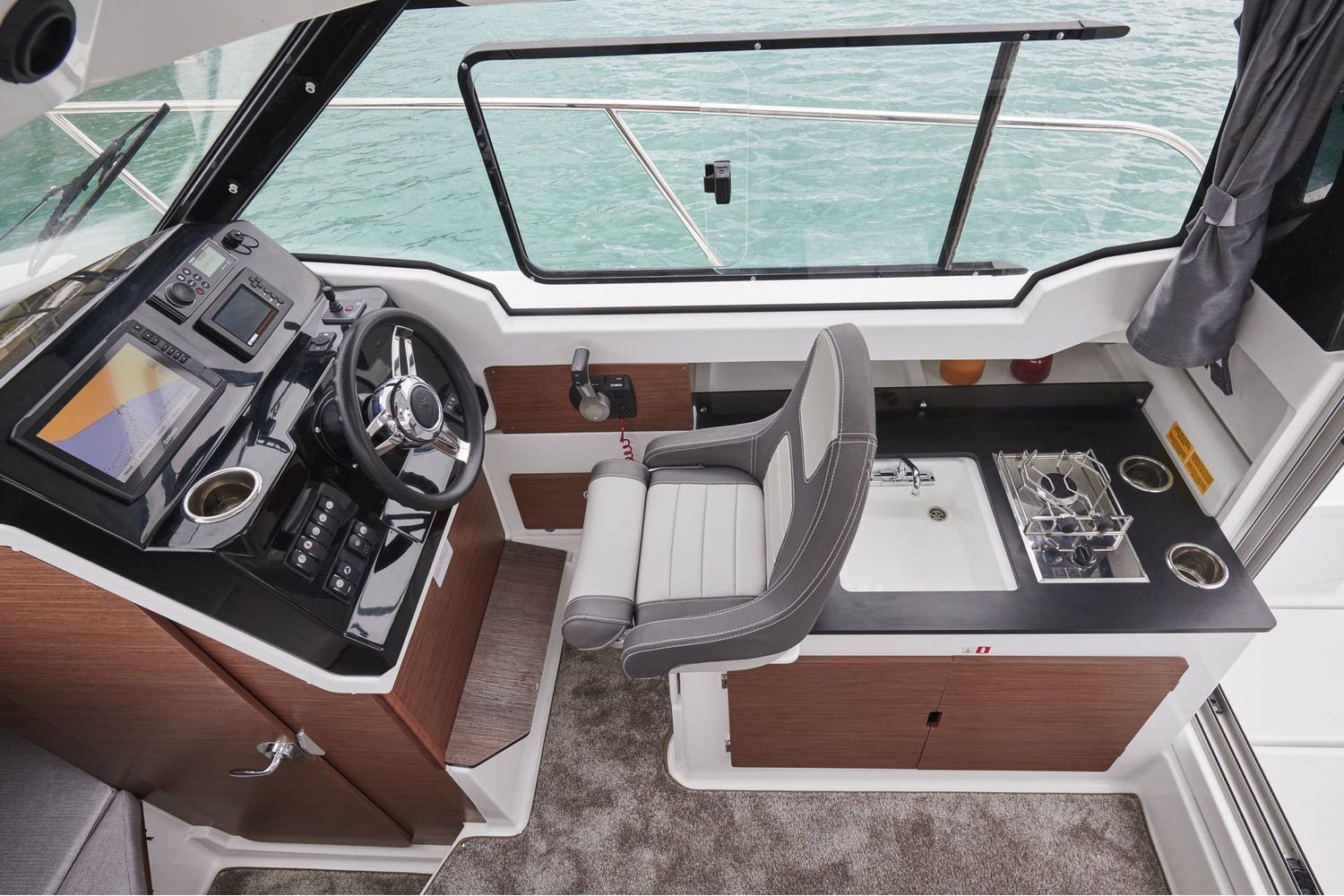 Jeanneau Merry Fisher 795 – Series 2 – Fully Loaded - 7