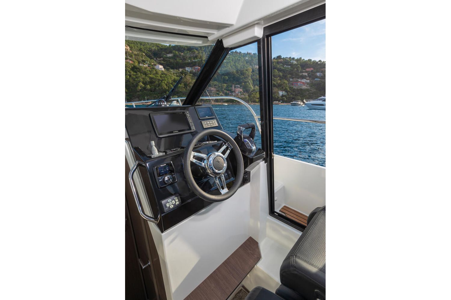 Jeanneau Merry Fisher 895 – Series 2 – with must have options - 14