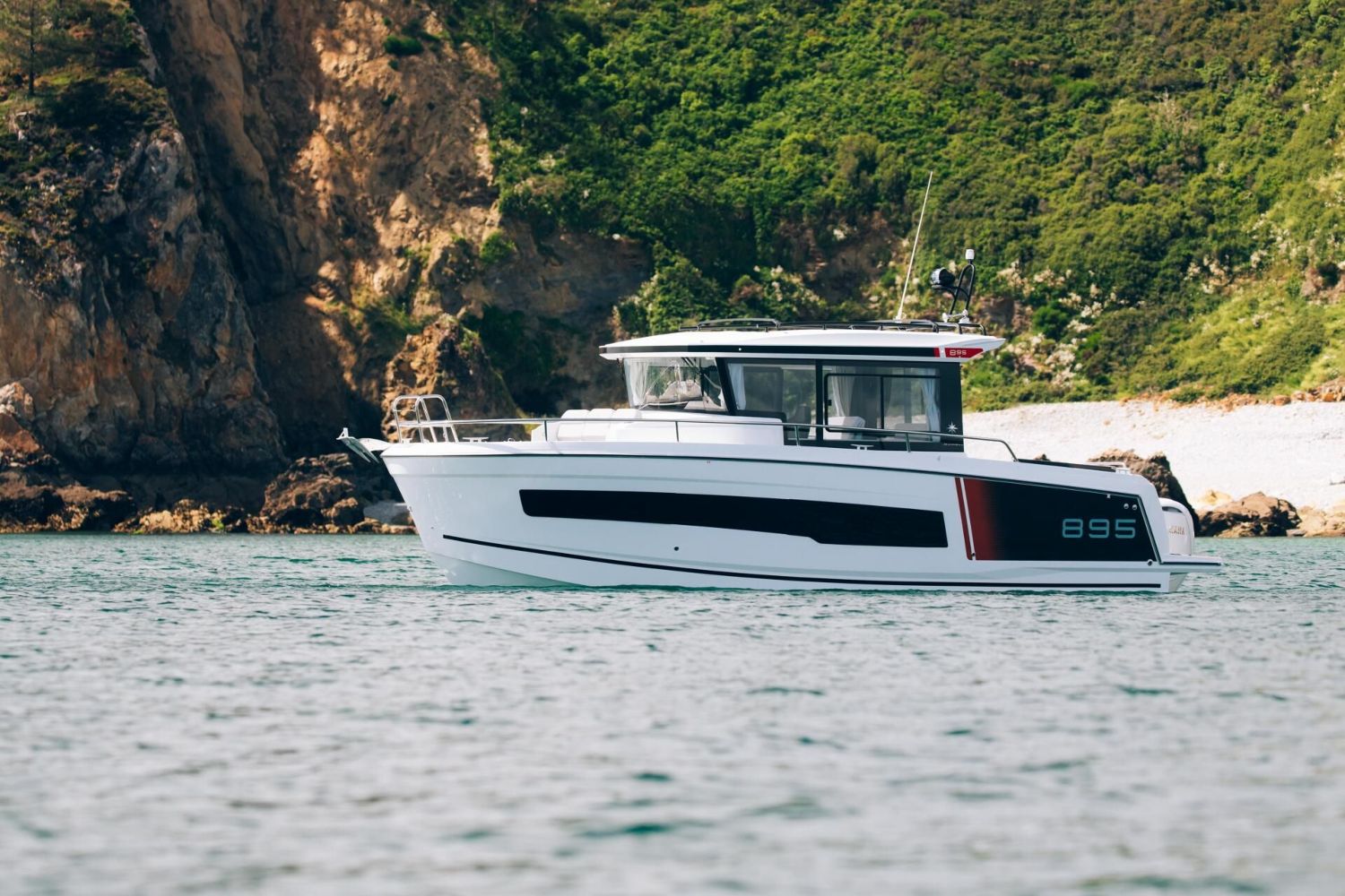 Jeanneau Merry Fisher 895 Sport – Series 2 - 3