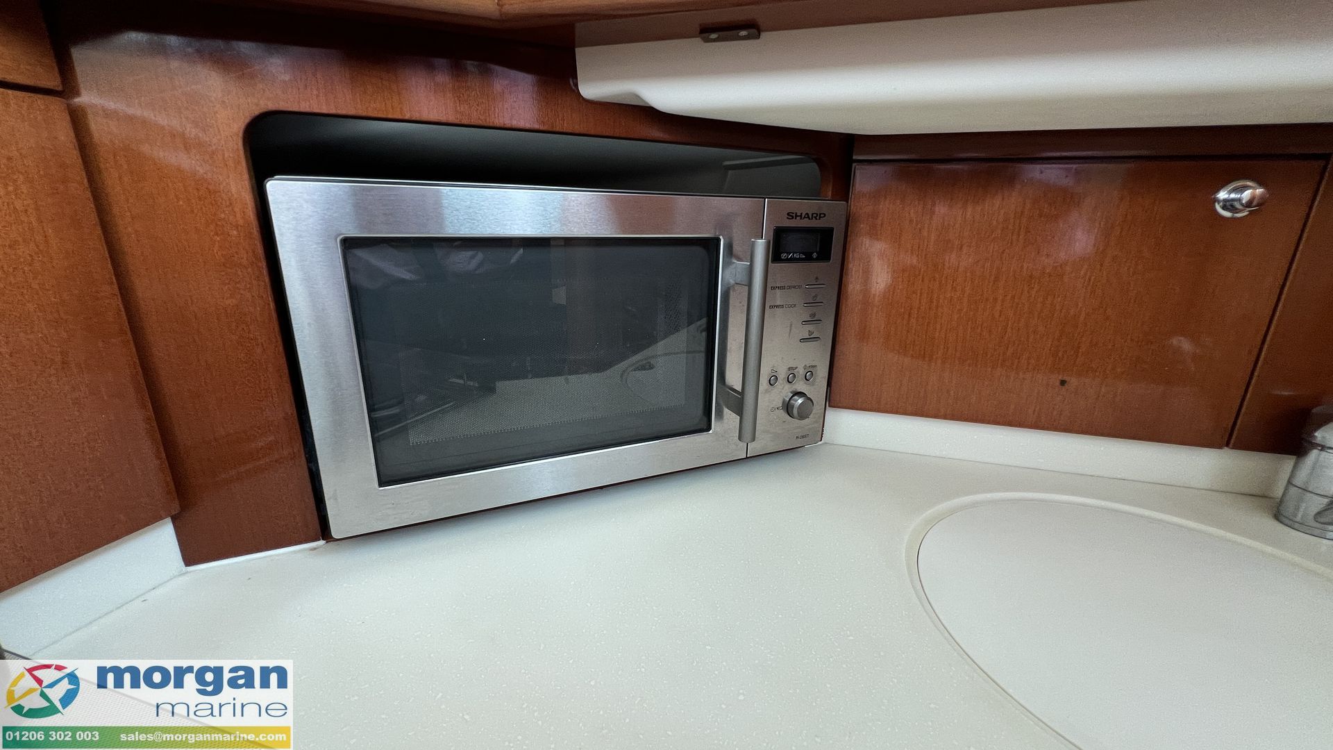 Jeanneau Prestige 36 - Roman Whispers -