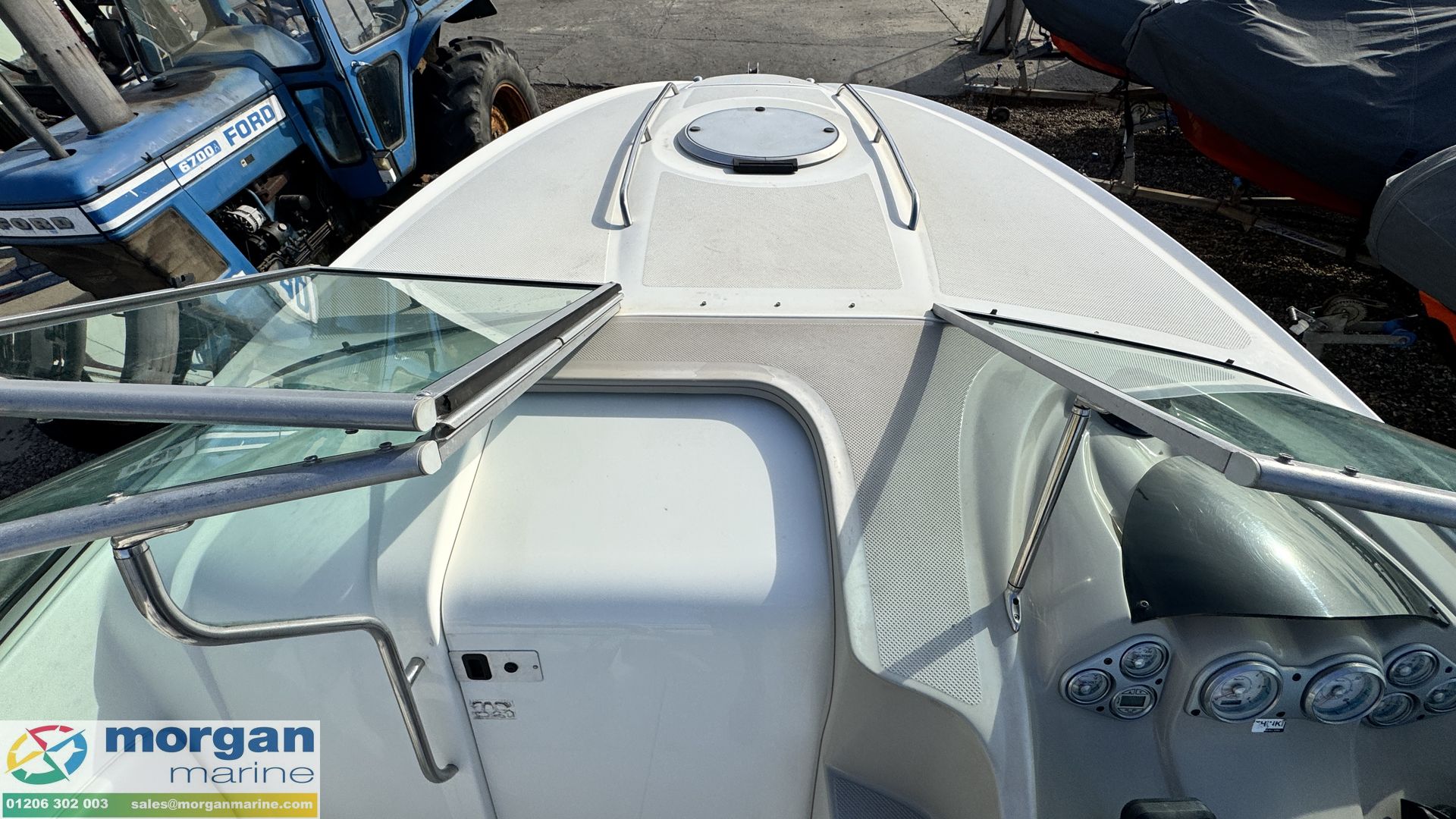 Maxum 2400 SC3 -