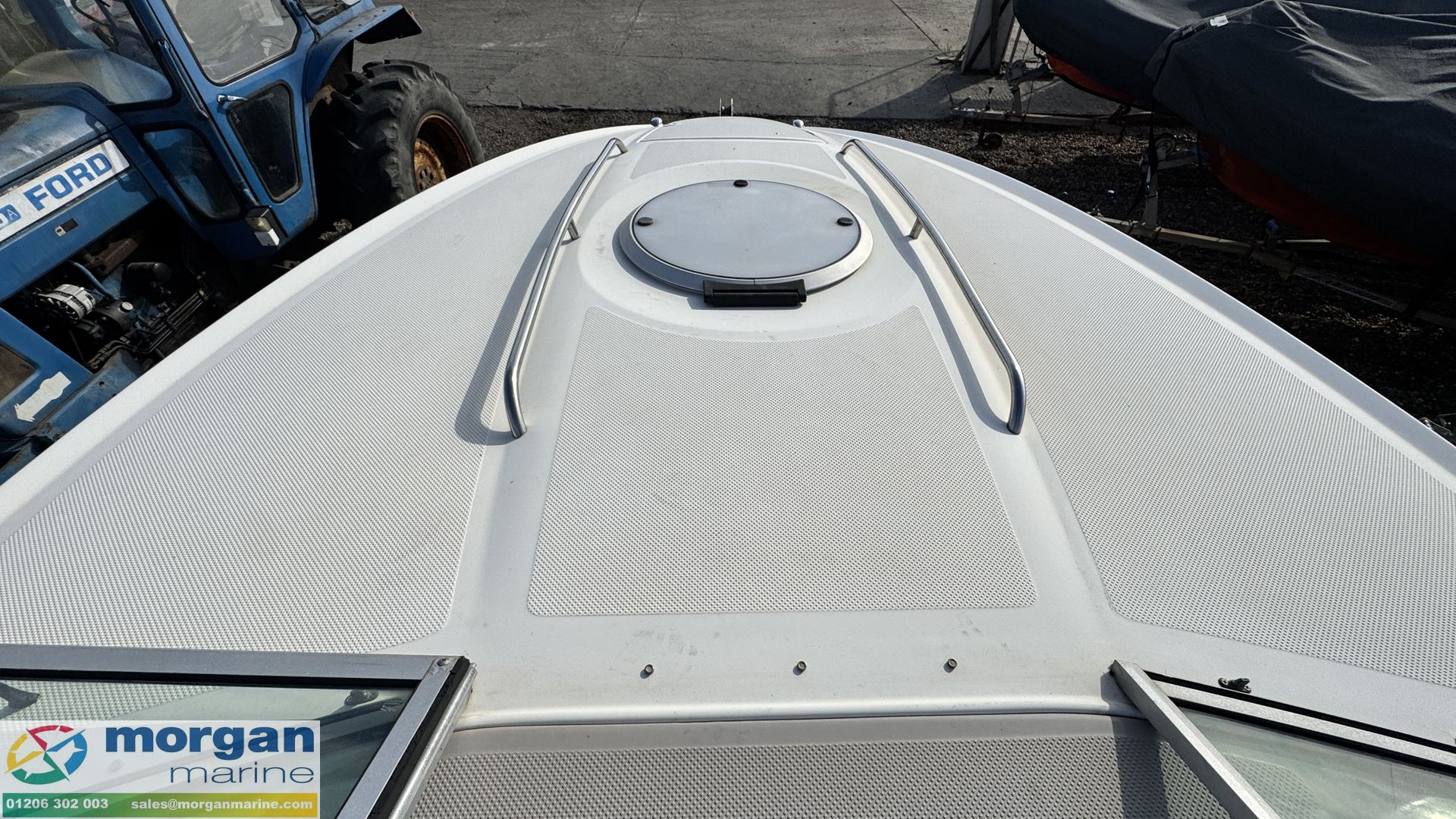 Maxum 2400 SC3 -