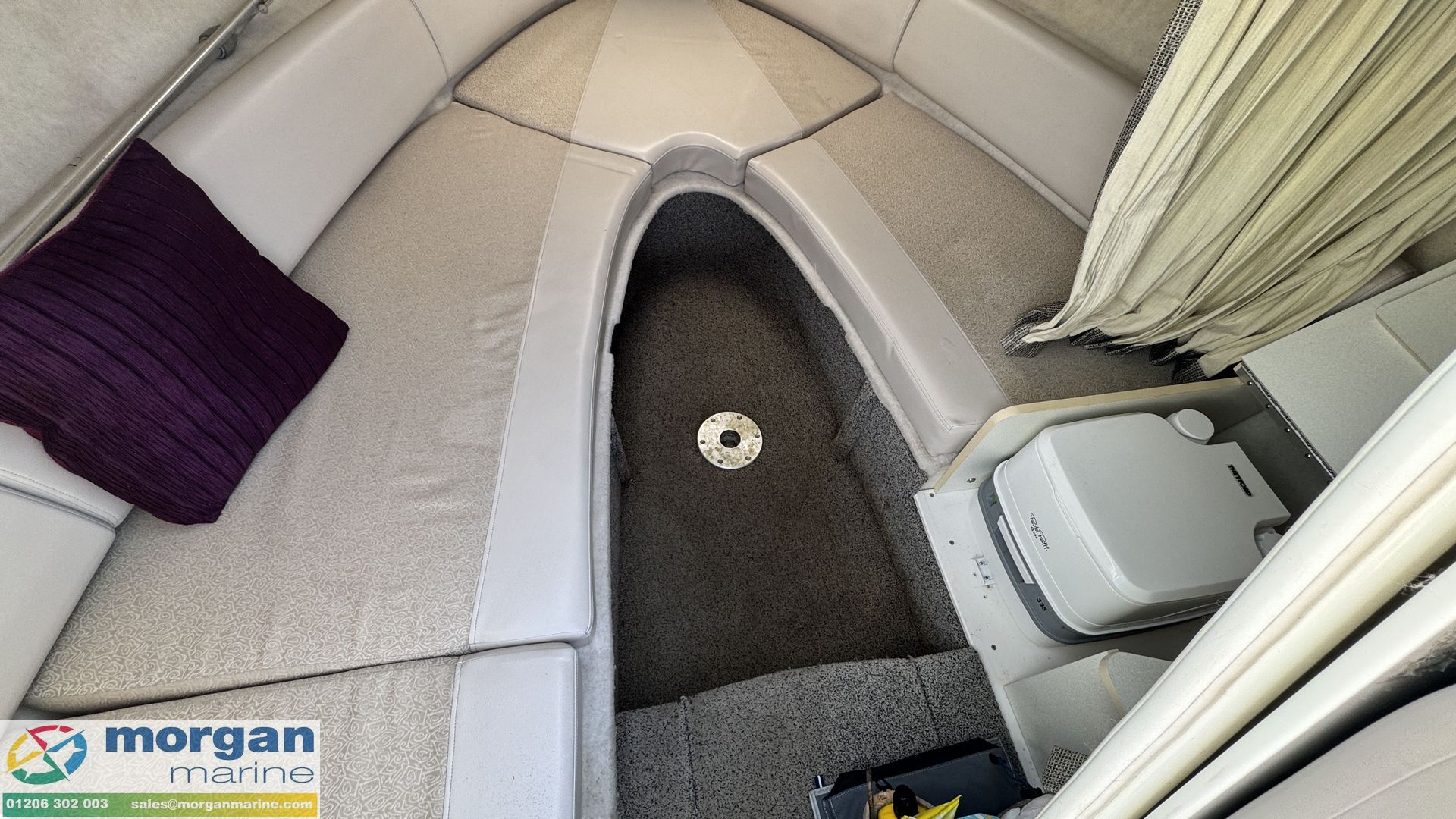 Maxum 2400 SC3 -
