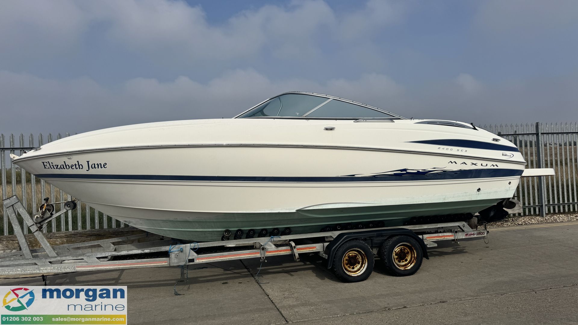 Maxum 2400 SC3 -