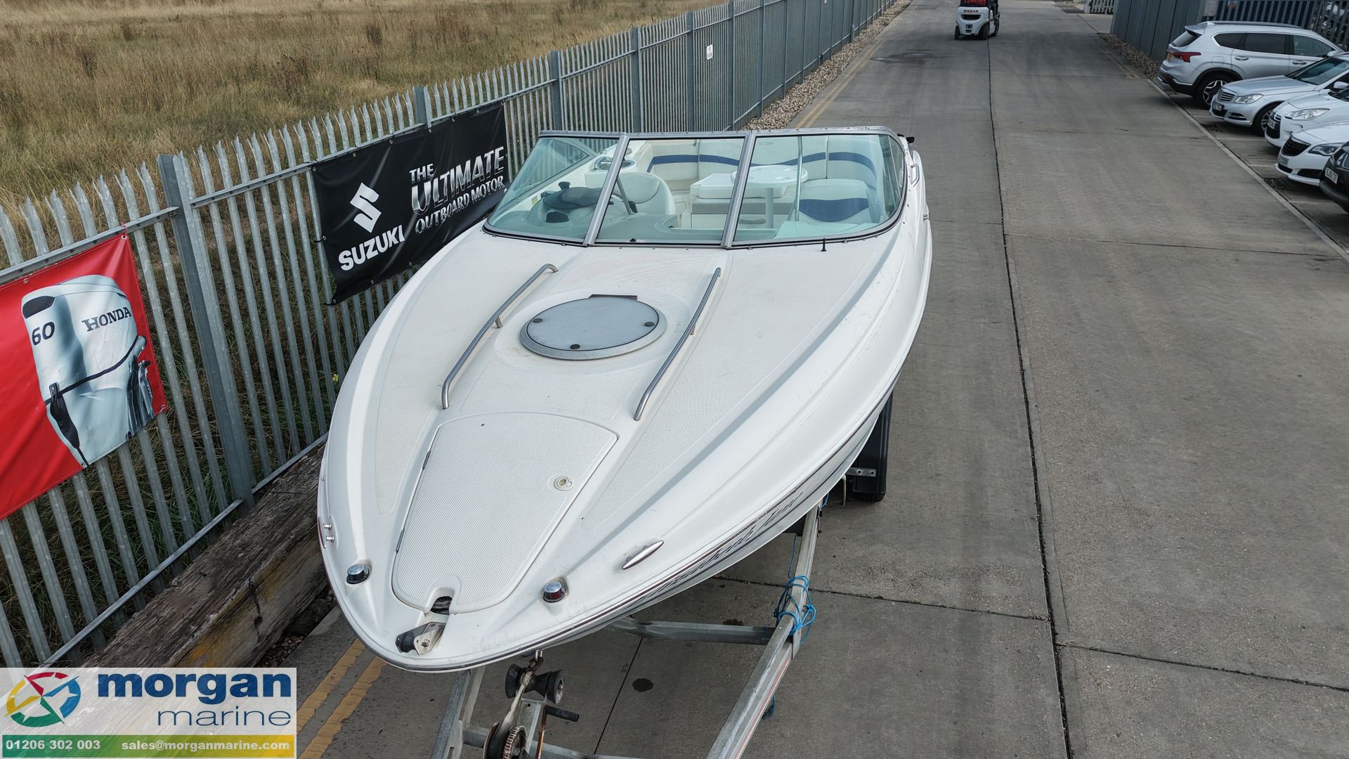 Maxum 2400 SC3 -