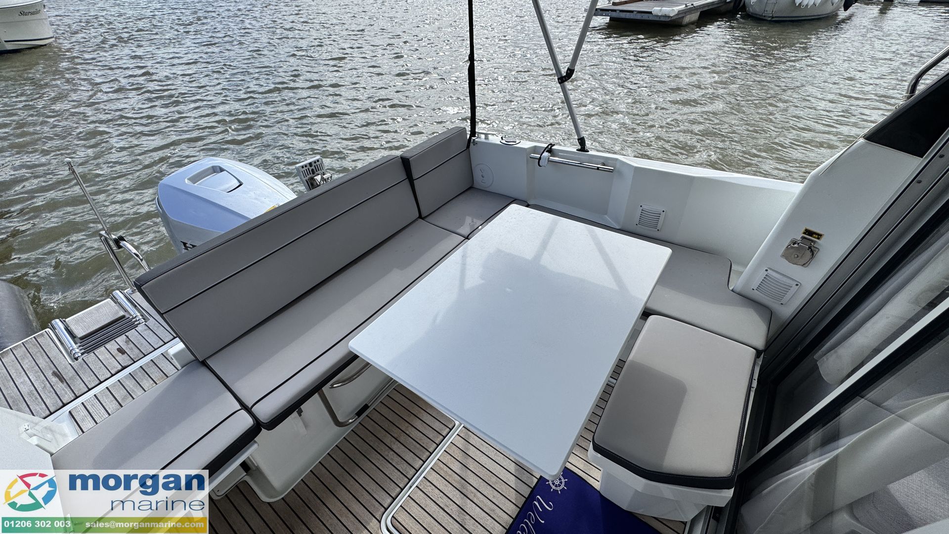 Merry Fisher 695 -