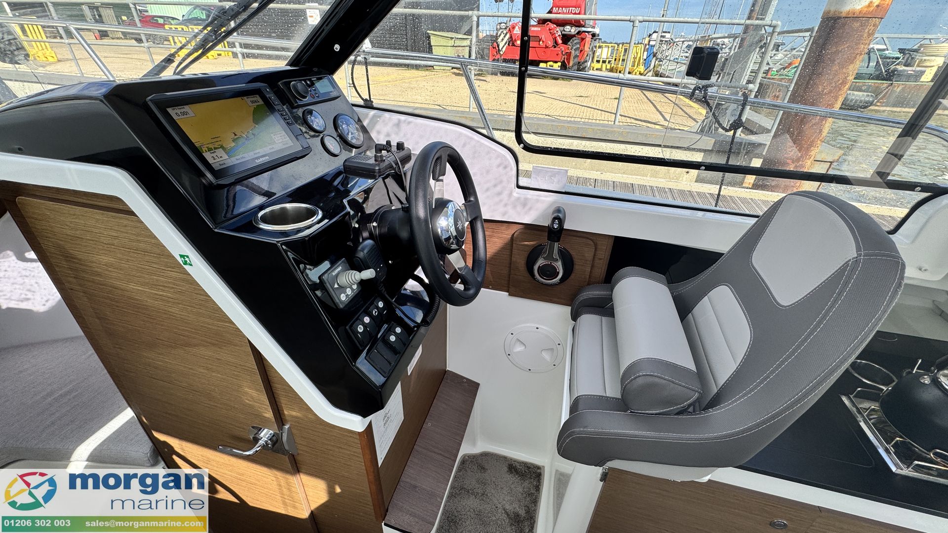 Merry Fisher 695 -