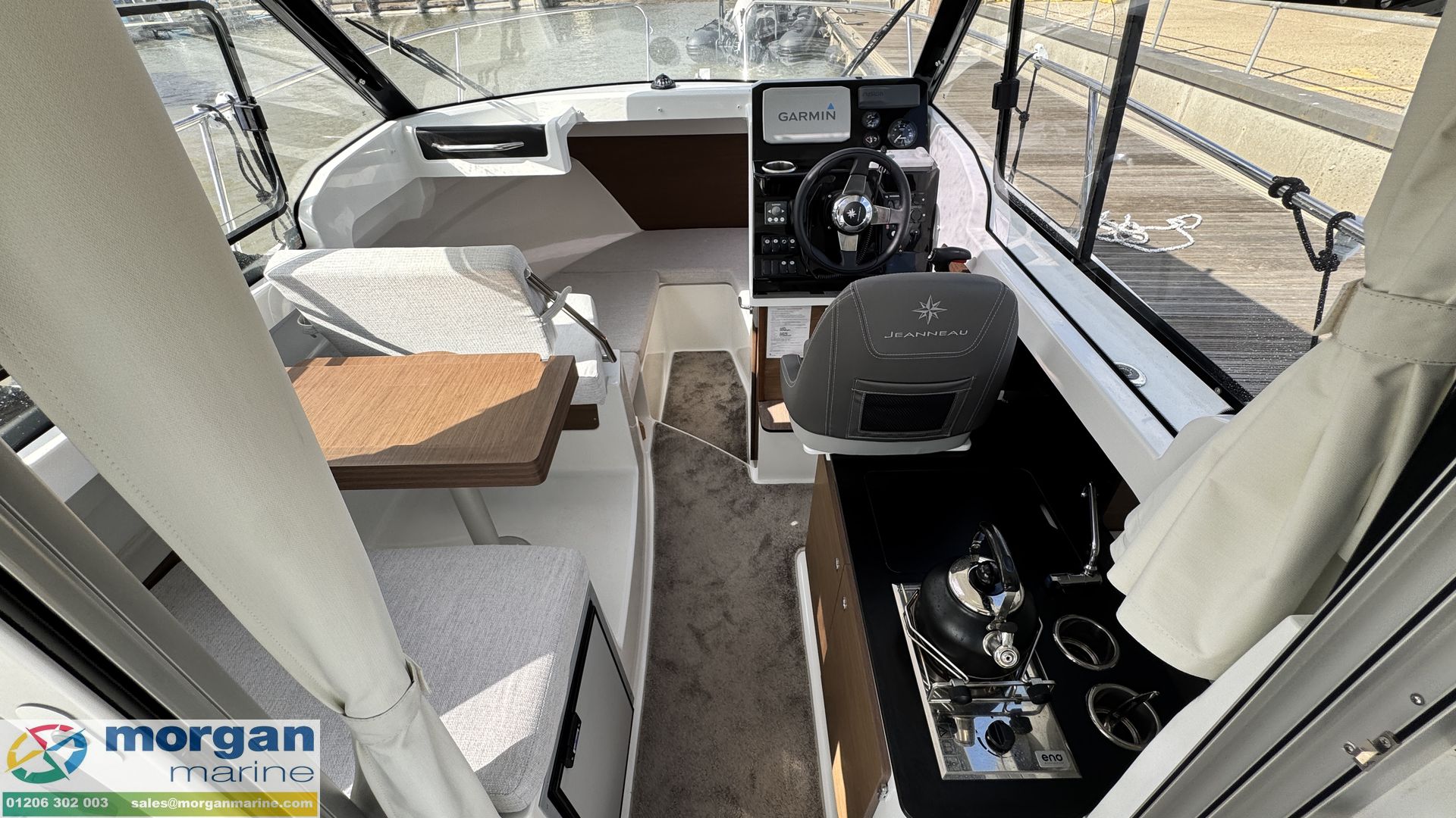 Merry Fisher 695 -