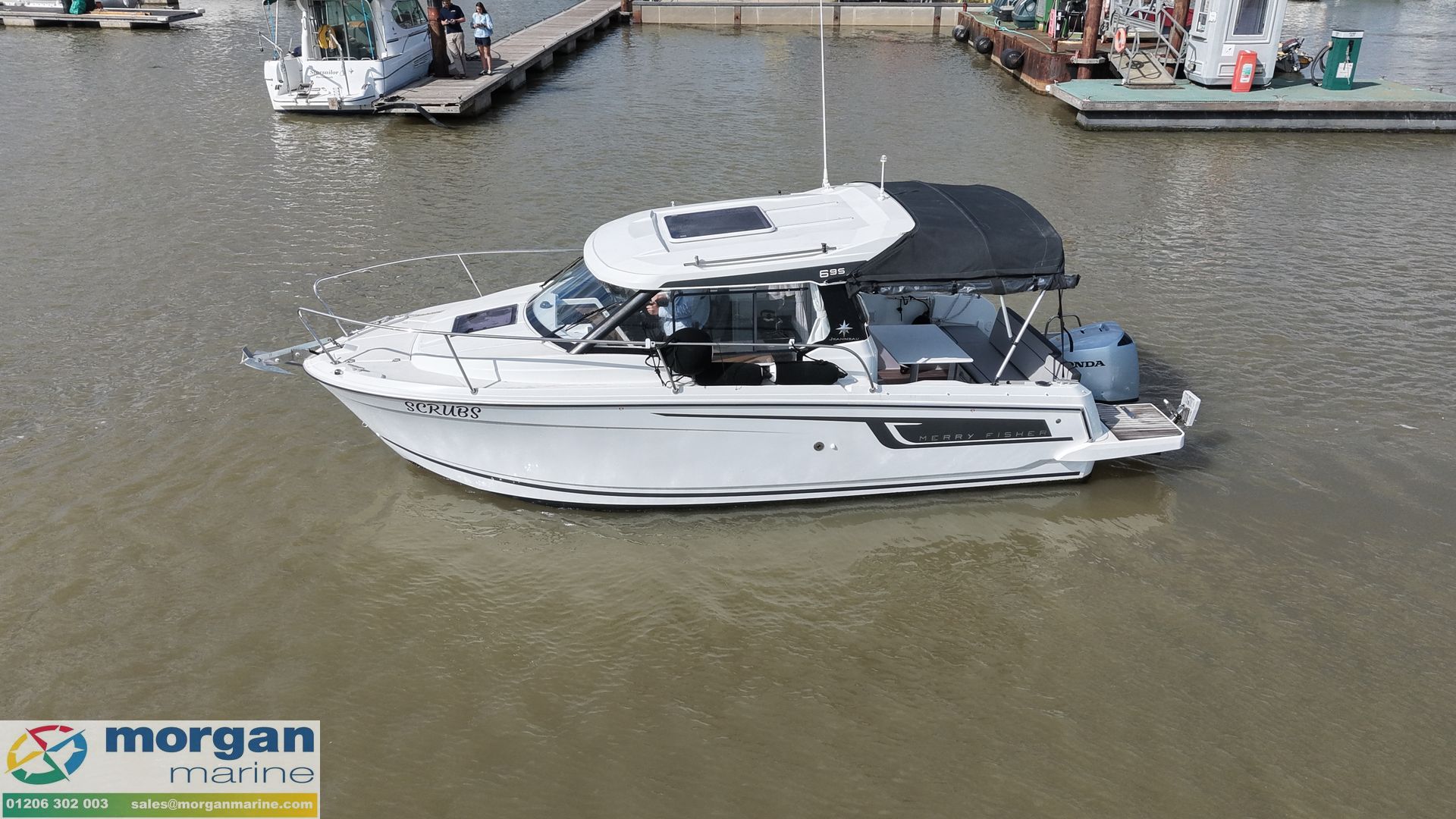 Merry Fisher 695 -