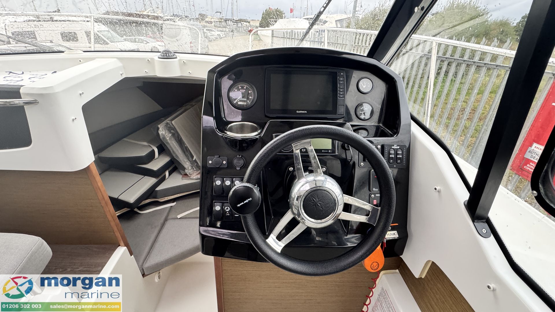 Jeanneau Merry Fisher 795 -
