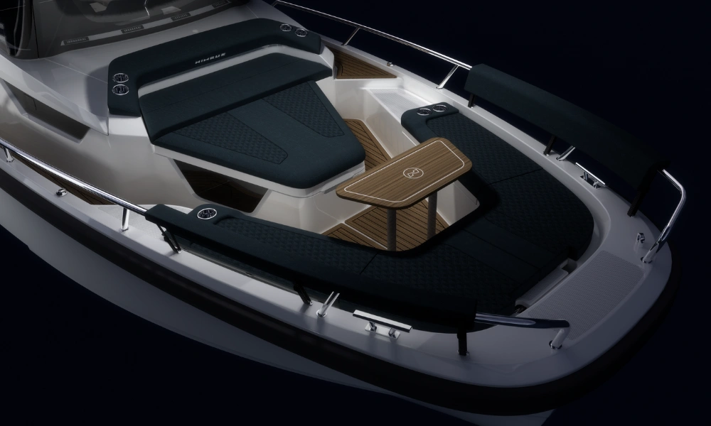Nimbus Sport Coupe Foredeck